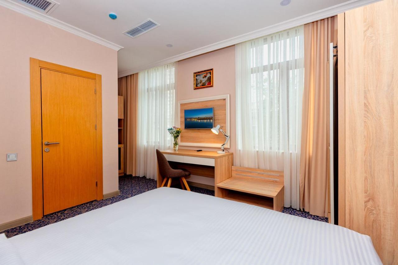 Metro City Hotel Baku Zewnętrze zdjęcie