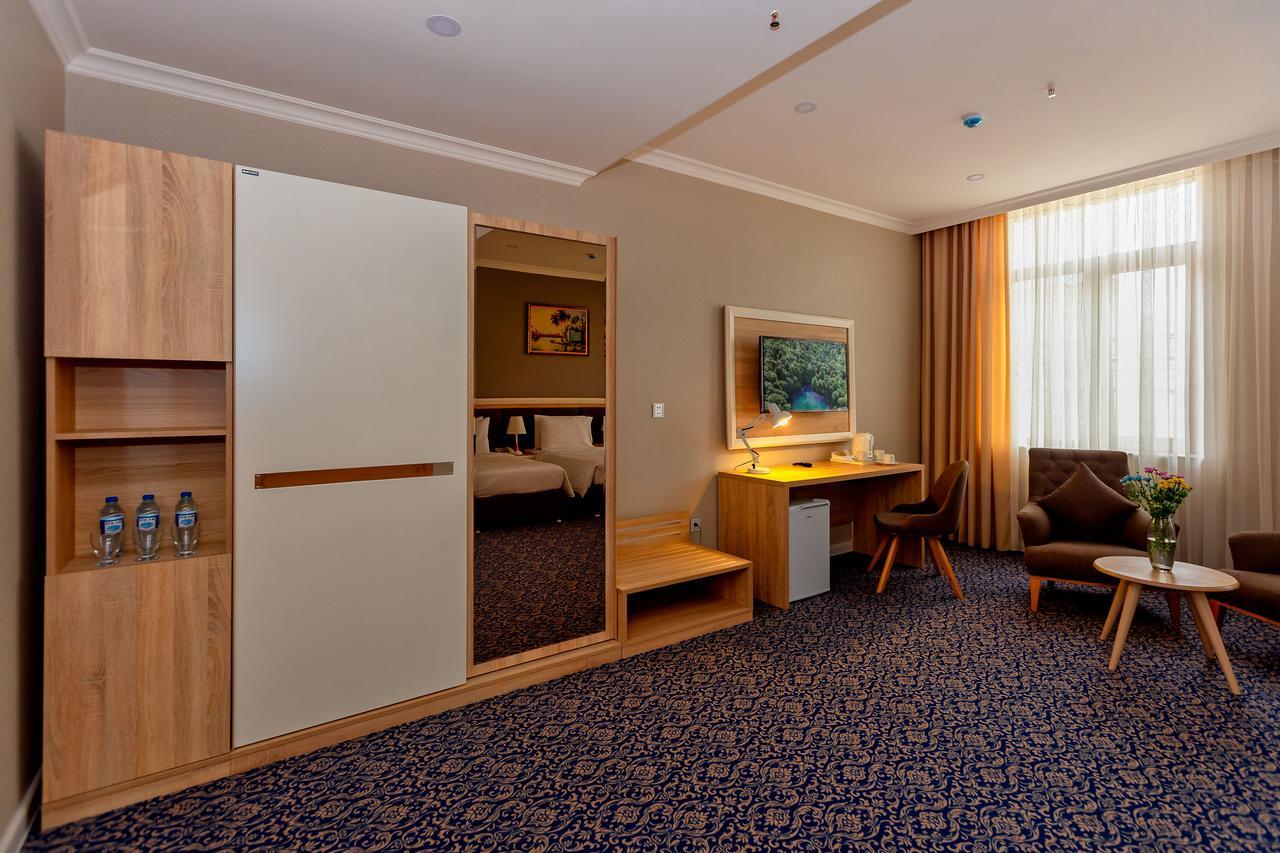 Metro City Hotel Baku Zewnętrze zdjęcie